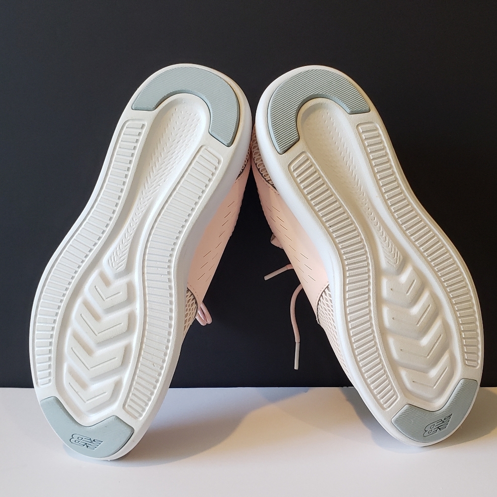 New Balance Women's Blush Pink Mesh Sneakers - Picture 4 of 13